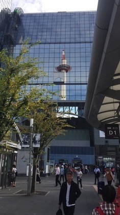 京都駅烏丸中央口前